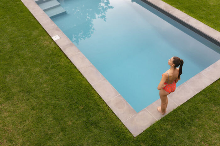 Jak zbudować basen w ogrodzie – podpowiadamy krok po kroku